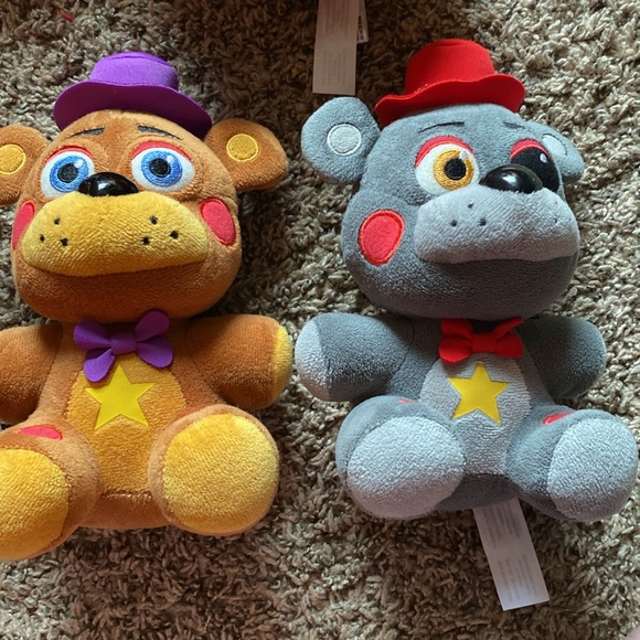 FNAF stuffed collection of six - Picture 2 of 7